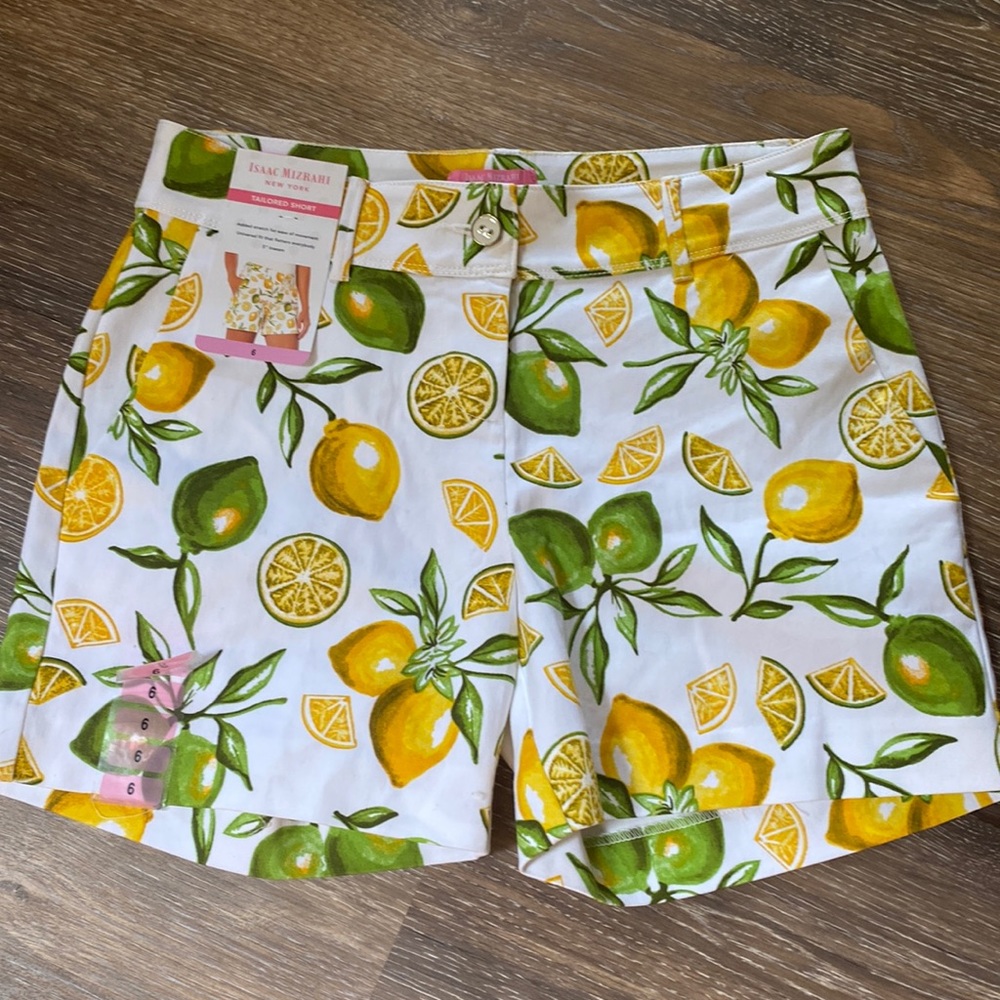 Isaac Mizrahi White Shorts with Yellow & Green Lemon Print